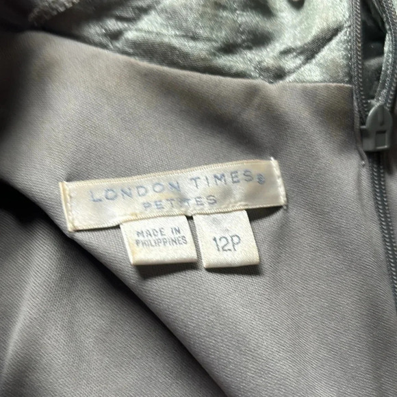 LONDON TIMES PETITES WOMENS SILVER DRESS WEDDING FORMAL SUMMER WINTER SIZE 12P - Picture 6 of 8